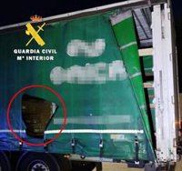 Dos detenidos en Madrid por robar cosméticos a varios camiones en el área de Servicio de la AP-1, en Burgos