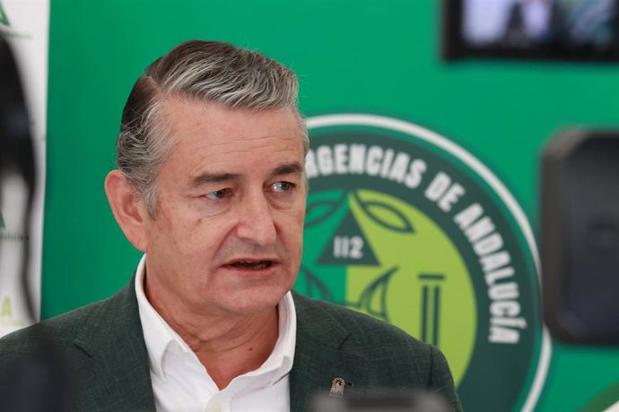 El consejero de la Presidencia, Interior, Diálogo Social y Simplificación Administrativa, Antonio Sanz, preside en Sevilla la reunión de coordinación de la Agencia de Seguridad y Gestión Integral de Emergencias de Andalucía (EMA). 