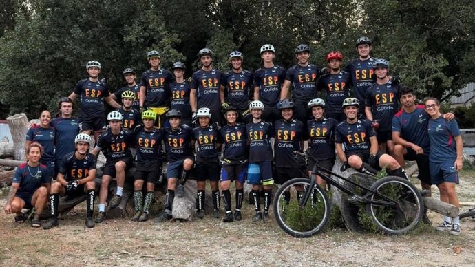 Imagen de los representantes de España en el Campeonato de Europa de Trial 2025.