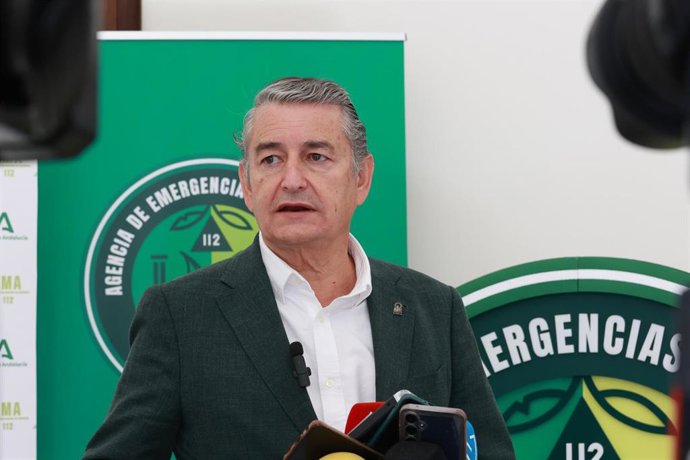 El consejero de la Presidencia, Interior, Diálogo Social y Simplificación Administrativa, Antonio Sanz, preside en Sevilla la reunión de coordinación de la Agencia de Seguridad y Gestión Integral de Emergencias de Andalucía (EMA).