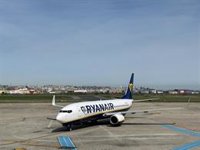 El aeropuerto operará en 2026 tres nuevas rutas tras perder 60.000 plazas de Ryanair