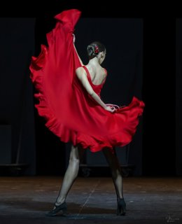 Archivo - El Teatro de la Maestranza inaugura su nueva temporada con la obra 'Carmen', de la 'Compañía Antonio Gades'.