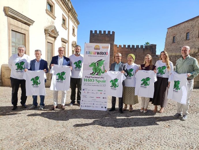 Presentación de la Final de la Olimpiada Mundial de Robótica que se celebra en Cáceres