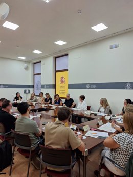 Se tramita un expediente de contratación en origen de 40 trabajadores senegaleses para la campaña de fruta en Alfaro