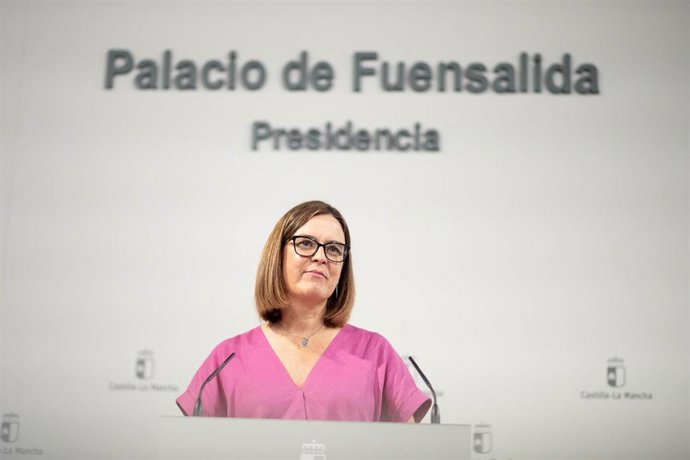 La portavoz del Gobierno de C-LM, Esther Padilla.