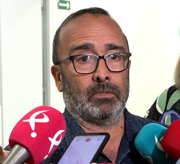 El presidente de la Diputación de Cáceres, Miguel Ángel Morales, en declaraciones a los medios en Mérida tras reunirse con la consejera de Agricultura, Ganadería y Desarrollo Sostenible de la Junta, Mercedes Morán