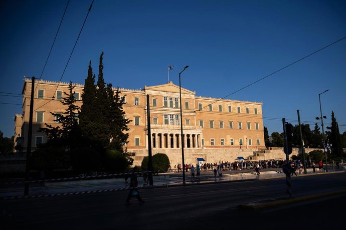 Archivo - Imagen de archivo de la sede del Parlamento de Grecia.