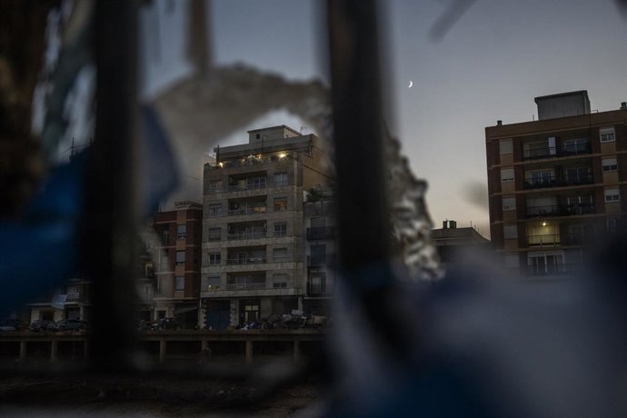 Archivo - Arxiu - Carrers buits a Paiporta a 6 de novembre del 2024