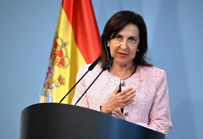 28 August 2025, Berlin: Margarita Robles, Minister of Defense of Spain, speaks during a joint press conference with her German counterpart Pistorius. Photo: Soeren Stache/dpa