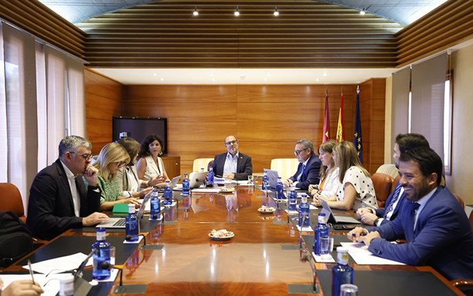 Mesa y Junta de Portavoces de las Cortes