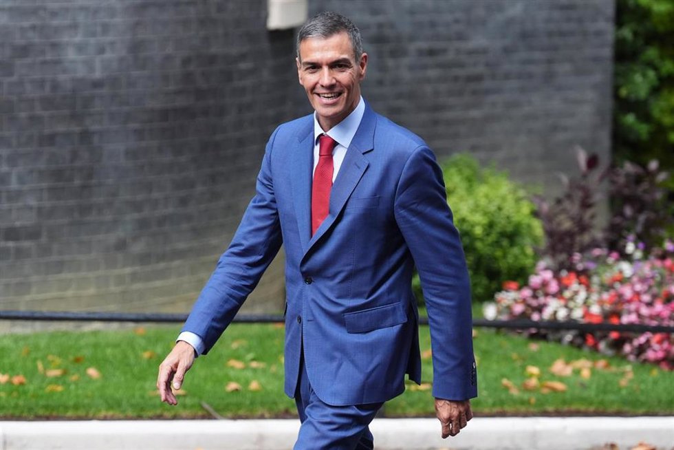 03 September 2025, United Kingdom, London: Spanish Prime Minister Pedro Sanchez arrives in Downing Street, ahead of his meeting with UK Prime Minister Sir Keir Starmer on "shared priorities" including trade, defence and migration. Photo: Jonathan Brady/