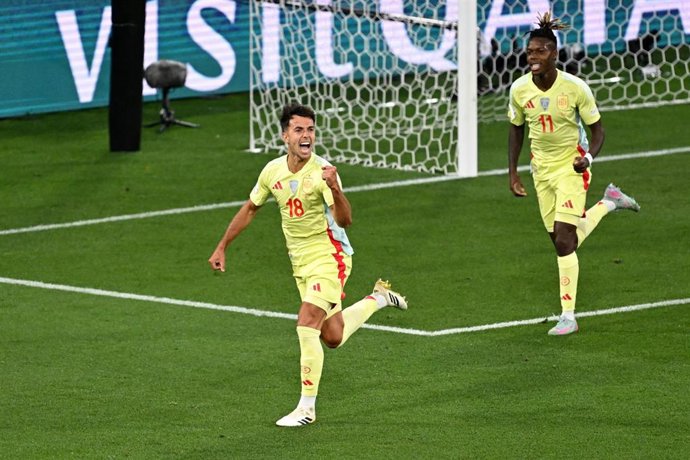 Archivo - Martín Zubimendi celebra un gol en la final de la Liga de Naciones ante Portugal