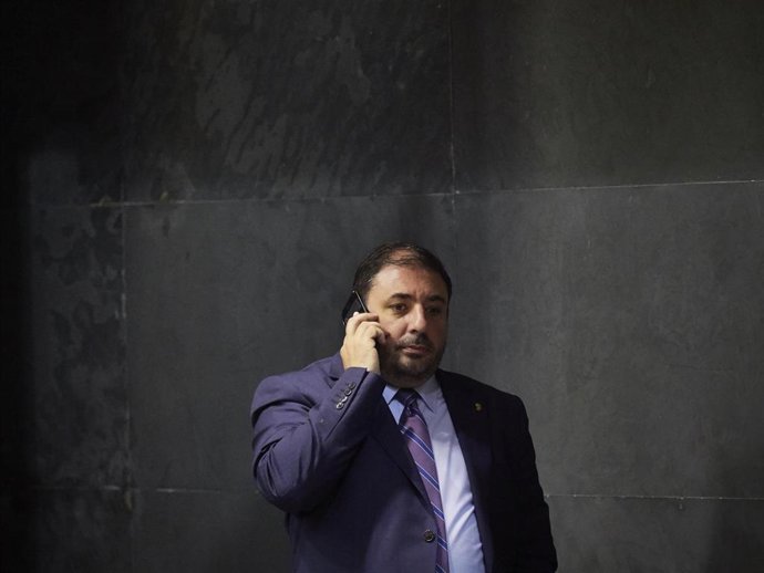 Archivo - El presidente del Parlamento de Navarra, Unai Hualde.