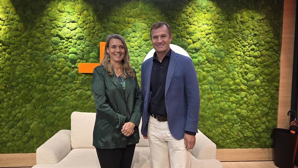 La presidenta de Cepyme, Ángela de Miguel, y el CEO de MasOrange, Meinrad Spenger