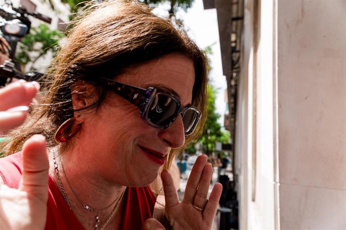 Archivo - La exconcejal socialista Leire Díez a su llegada a la sede del PSOE en Ferraz, a 3 de junio de 2025, en Madrid (España).