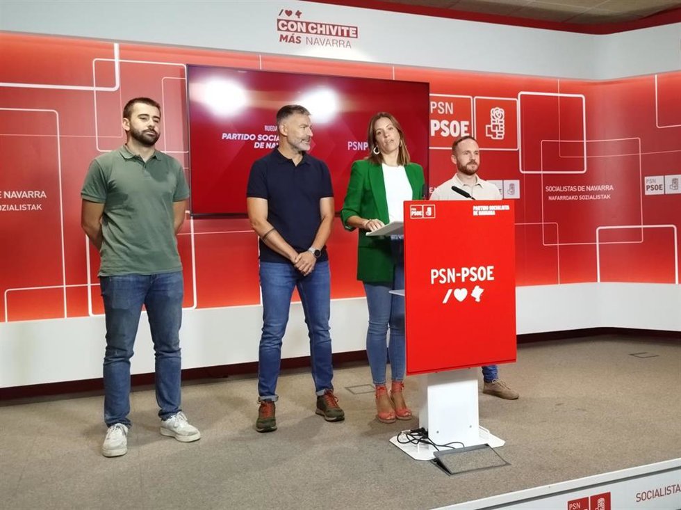 Imagen de la rueda de prensa de la portavoz del PSN en el Ayuntamiento de Pamplona, Marina Curiel
