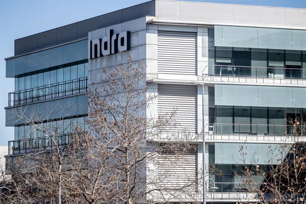 Archivo - Fachada de la sede de Indra, a 5 de febrero de 2025, en Madrid (España). 