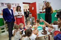 El alcalde de Sevilla destaca los 12,3 millones de euros más en mejoras de colegios en el inicio del curso de Infantil