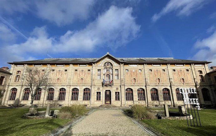 Archivo - Museo Naciona Adrian Dubouché de Limoges, Francia