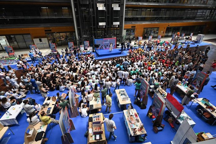 Archivo - Fundación Endesa lanza la XI edición de Retotech para jóvenes de España y Portugal.