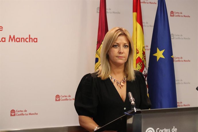 La portavoz del PSOE en las Cortes de C-LM, Ana Isabel Abengózar.