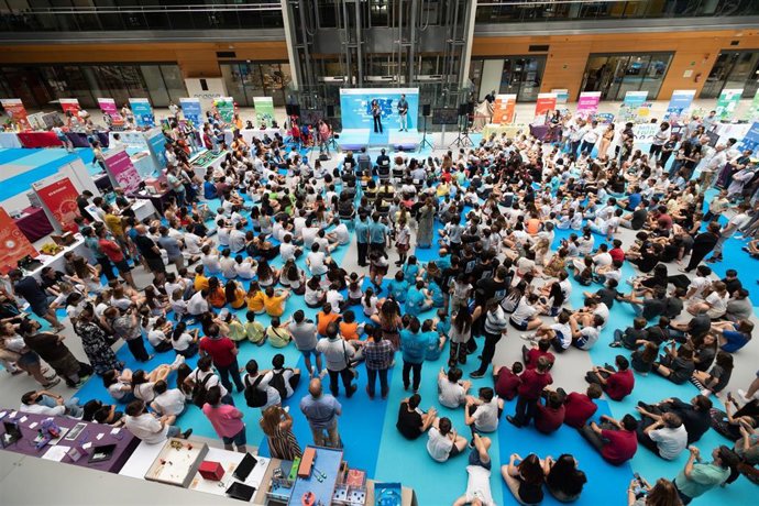 Archivo - Foto de archivo de una edición anterior del proyecto RetoTech, de Fundación Endesa