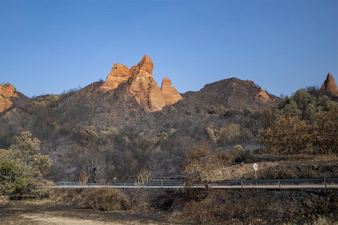 Zona calcinada del paraje de Las Médulas, a 22 de agosto de 2025, en Las Médulas, Carucedo, León, Castilla y León (España)
