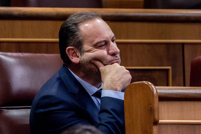 Archivo - El diputado del Grupo Mixto y exministro de Transportes, José Luis Ábalos, durante un pleno en la Cámara Baja, a 11 de febrero de 2025, en Madrid (España).