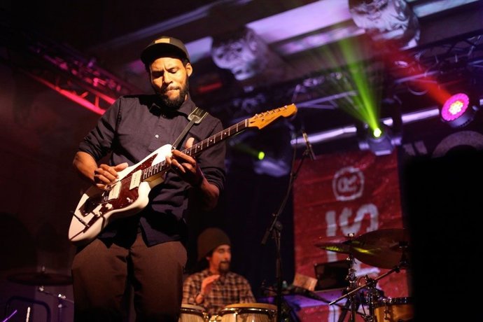 Entre las propuestas más destacadas de Moments se encuentra la primera visita a España de la leyenda del skate, Ray Barbee, en la actualidad considerando uno de los grandes del jazz soul instrumental y gran fotógrafo humanista