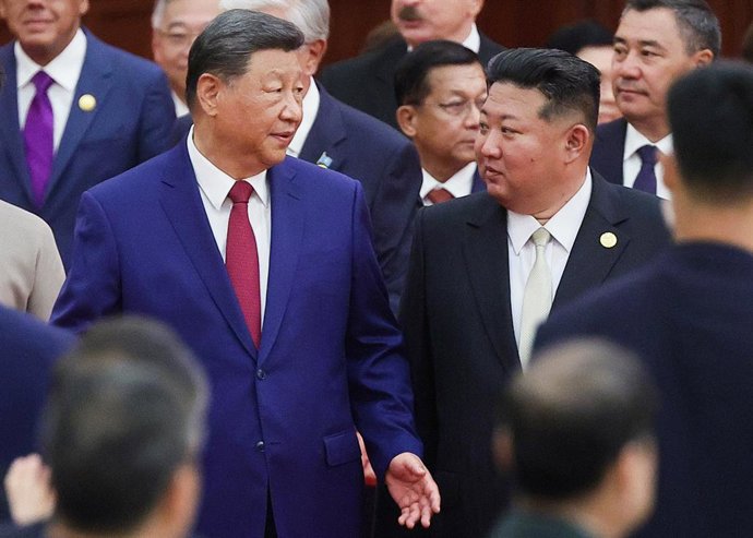 O presidente chinês Xi Jinping e o líder norte-coreano Kim Jong Un.