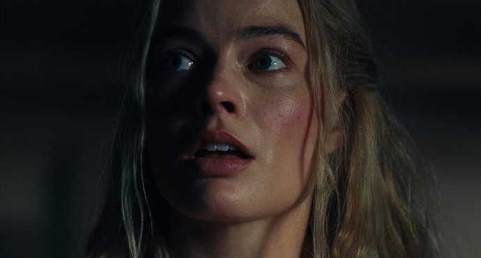 Margot Robbie y Jacob Elordi desatan su pasión en el tórrido tráiler de Cumbres Borrascosas