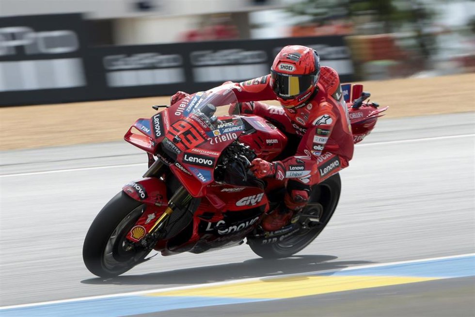 Archivo - El piloto español Marc Márquez durante el Gran Premio de Francia 2025