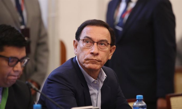 Archivo - Arquivo - 7 de janeiro de 2025, Lima, PERU: LIMA 7 DE ENERO DEL 2025.EL EX PRESIDENTE MARTIN VIZCARRA Y LA EX MINISTRA DE JUSTICIA ANA REVILLA SE PRESENTAN EN LA SAC SUBCOMISION DE ACUSACIONES CONSTITUCIONALES