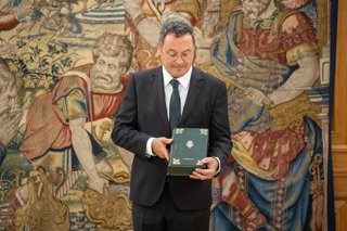 El Rey Felipe VI recibe en audiencia al Fiscal General del Estado, Álvaro García Ortiz, en el Palacio de la Zarzuela. a 3 de septiembre de 2025, en Madrid (España). El Fiscal General del Estado hace entrega a Don Felipe de la Memoria Anual de la Instituci