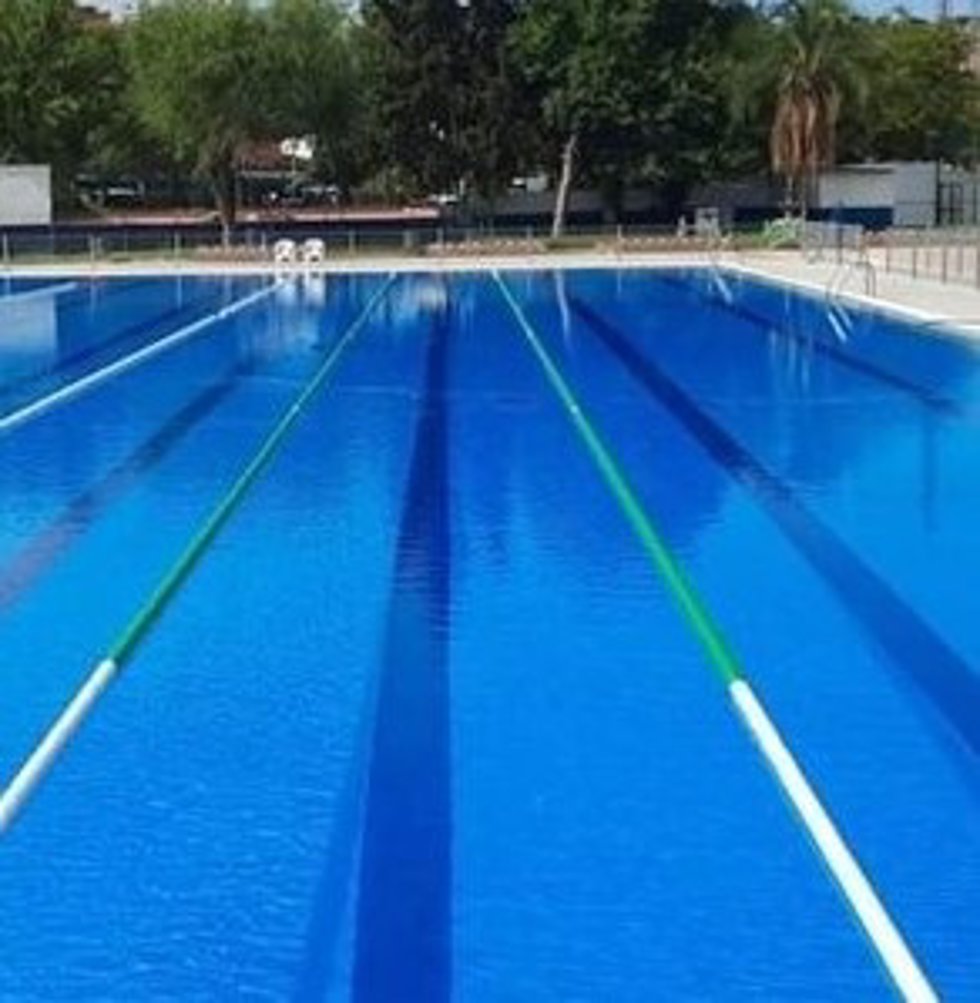 Archivo - Piscina.