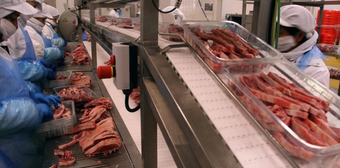 El Departamento de Agricultura, Ganadería y Alimentación sigue apostando de manera decidida en su apoyo a la industria agroalimentaria, a la que va a destinar más de 18.5 millones de euros en ayudas.