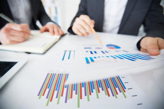 Feníe Energía mejora su 'rating' a 'BBB-' y alcanza el "grado de inversión"