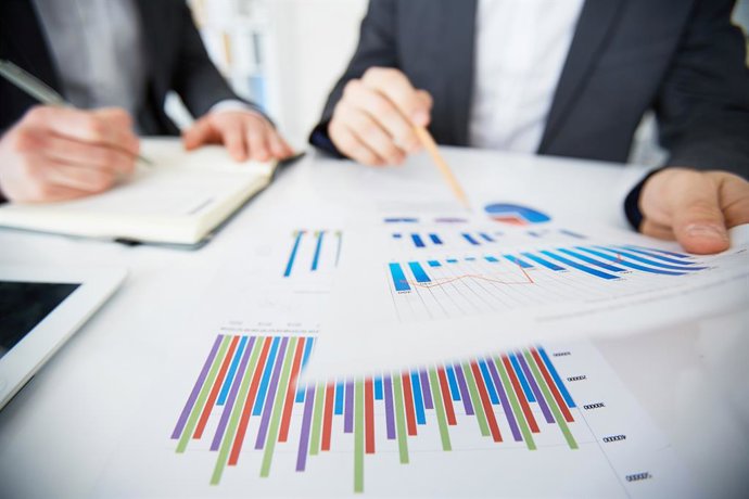 Feníe Energía mejora su 'rating' a 'BBB-' y alcanza el "grado de inversión"