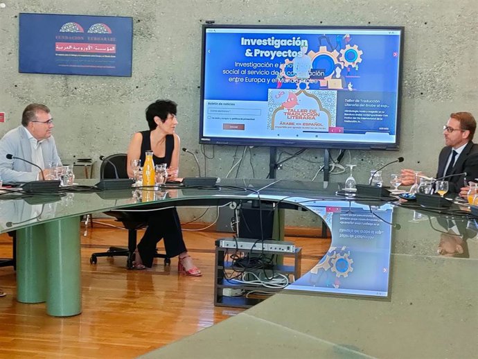 La ministra de Inclusión, Elma Saiz, ha mantenido un encuentro con responsables de la Fundación Euroárabe de Granada