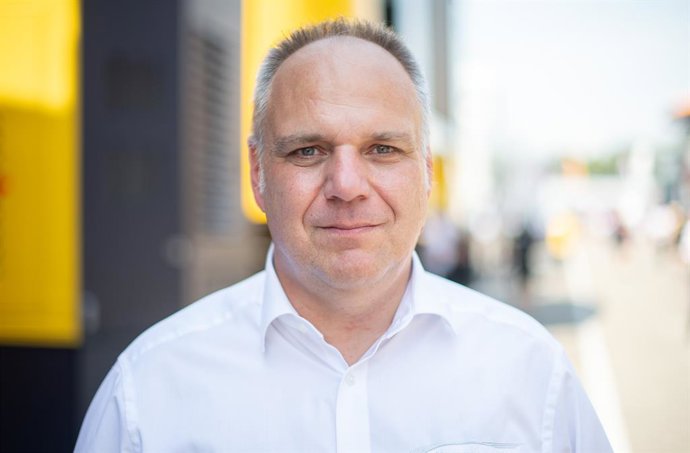 Archivo - FILED - 26 July 2019, Baden-Wuerttemberg, Hockenheim: Jorn Teske, future managing director of Hockenheim-Ring GmbH, stands at the paddock. German Formula 1 fans will have to wait a little longer for the return of the racing series to their belov