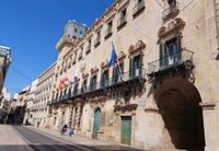 El Ayuntamiento de Alicante rechaza acoger menores migrantes que "trata de imponer" el Gobierno: "No tenemos recursos"