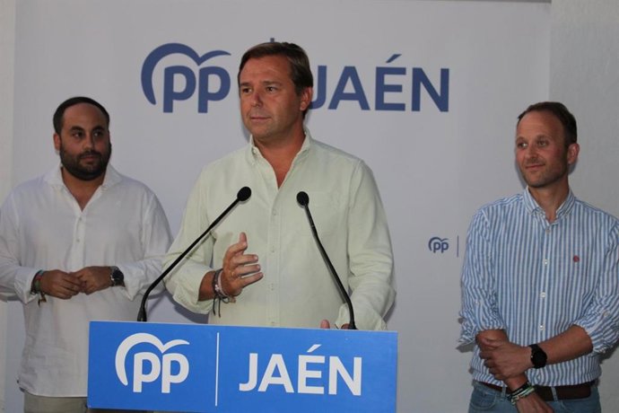 El secretario general del PP-A, Antonio Repullo, en el arranque del curso político del PP de Jaén.
