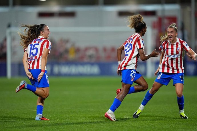 Luany celebra el 2-1 en el Atlético de Madrid-Real Madrid de la Liga F Moeve 2025-2026