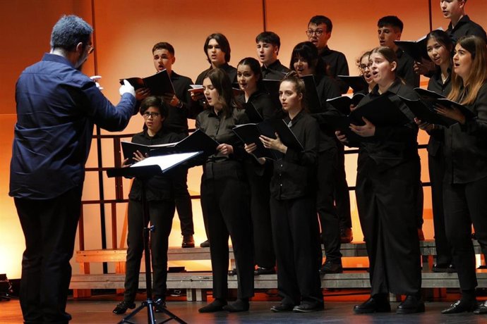 El Coro Joven de la Sociedad Coral de Bilbao actuará el sábado en el Monasterio de Cañas dentro del 800º aniversario de la Beata Mª Urraca