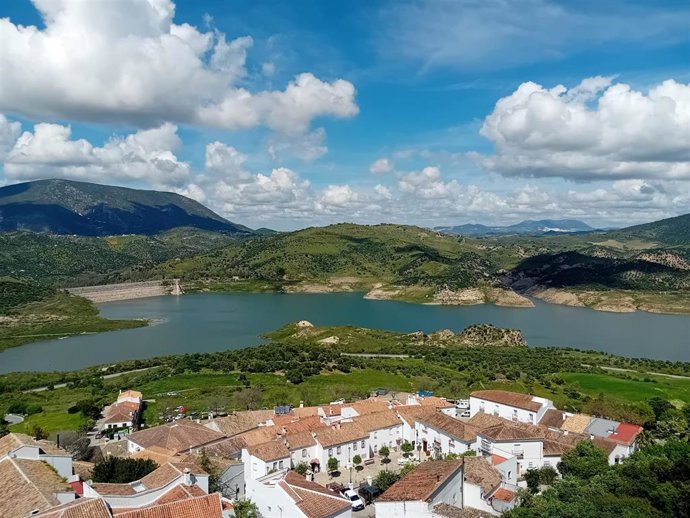 Archivo - Embalse de Zahara de la Sierra.