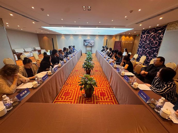 Reunión de una delegación de Toledo con el sector turístico de la provincia china de Shaanxi.