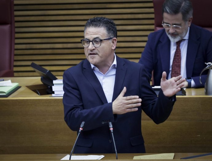 Archivo - El portavoz de Infraestructuras del Grupo Parlamentario Popular (GPP), Joserra González de Zárate