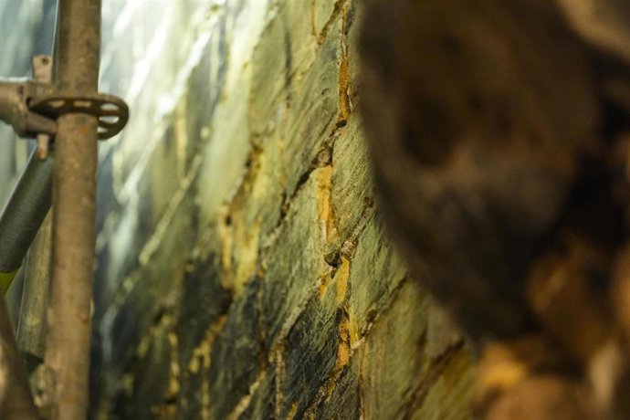 Imágenes de las obras de afianzamiento de la Mezquita-Catedral de Córdoba tras el incendio que se produjo el pasado 8 de agosto, a 5 de septiembre de 2025 en Córdoba (Andalucía, España). (Foto de archivo).