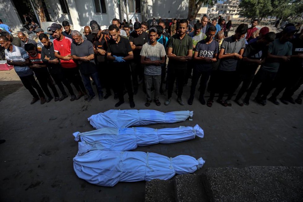 Cadáveres de palestinos en el Hospital Al Shifa de la Franja de Gaza