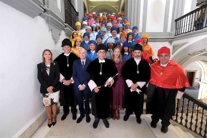 Acto de apertura del curso 2025-2026 de la Universidad de Sevilla, con Miguel Ángel Castro como rector.
